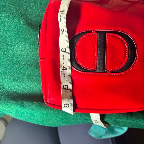 Authentic NWOT Preloved Matching Red CD compact mirror and makeup pouch - Picture 7 of 9